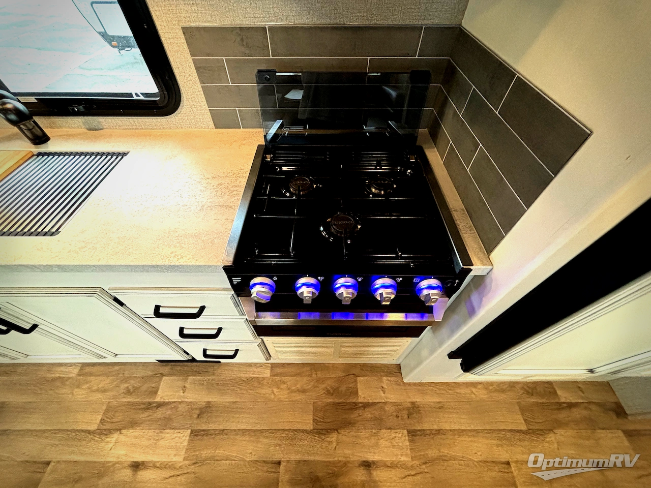 2021 Jayco Greyhawk 29MV Photo 9