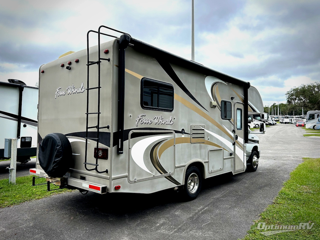 2016 Thor Four Winds 24C Photo 2