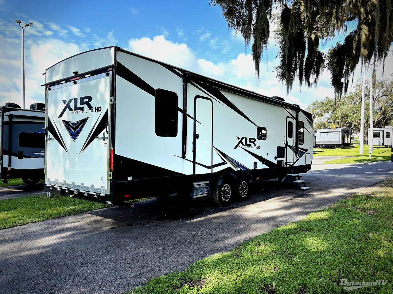 2020 Forest River XLR Hyper Lite 3212 Photo 2