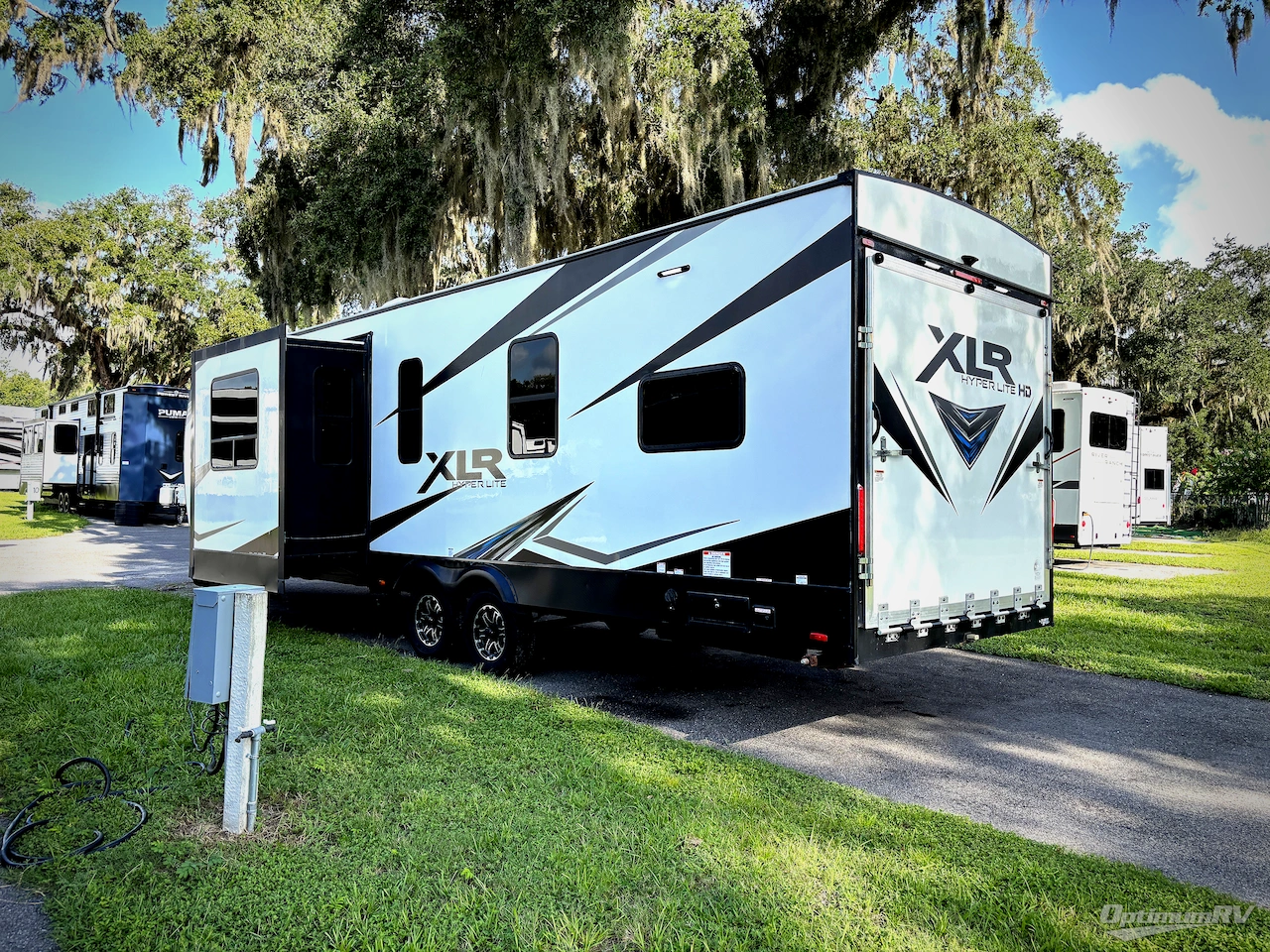 2020 Forest River XLR Hyper Lite 3212 Photo 3