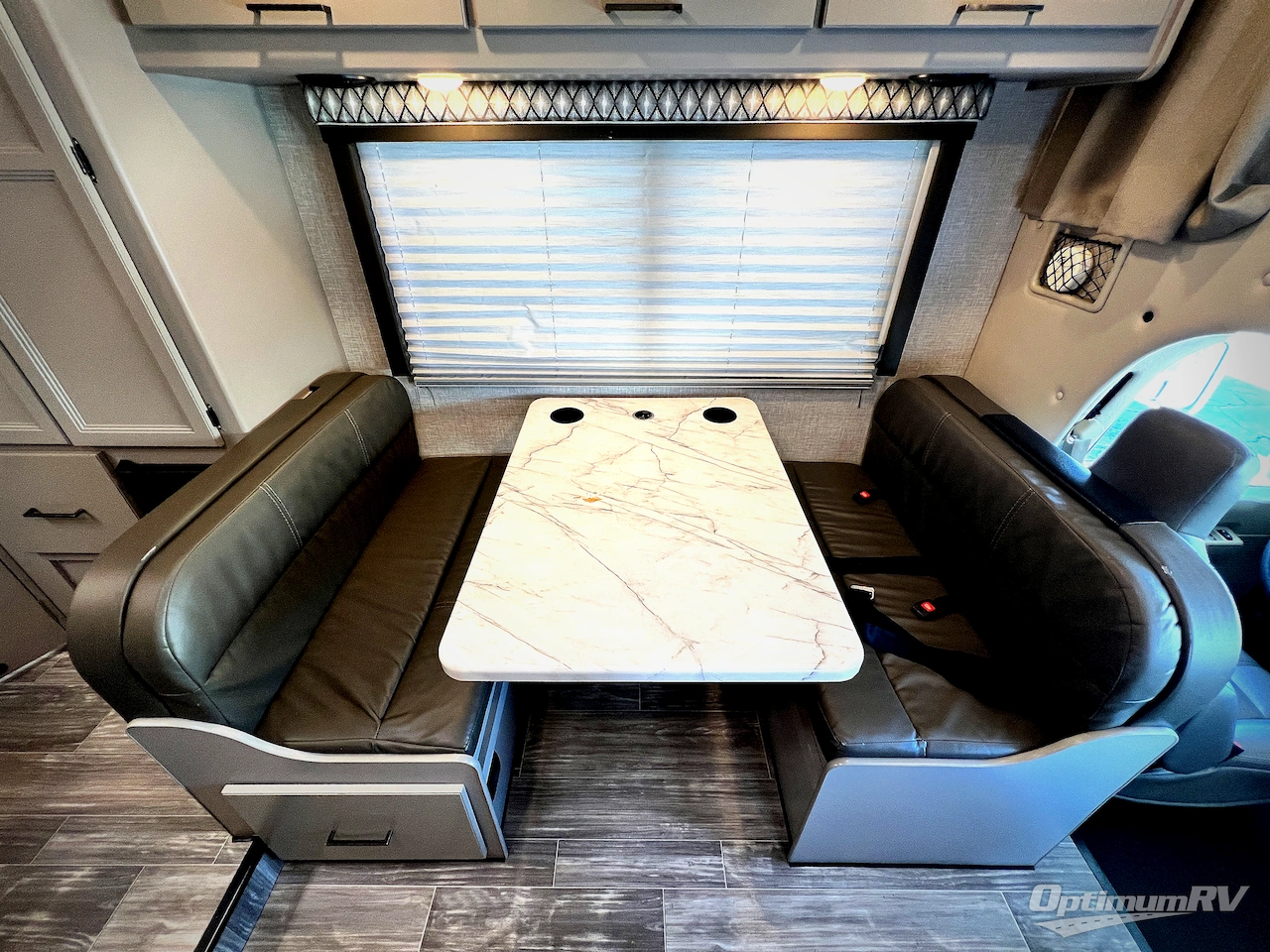 2024 Thor Four Winds 22E Photo 10