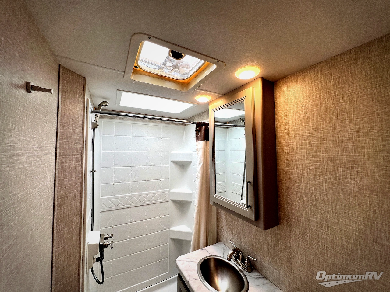 2024 Thor Four Winds 22E Photo 14