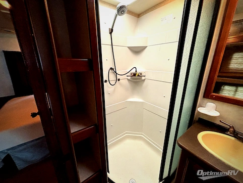 2012 Coachmen Mirada 34BH RV Photo 4