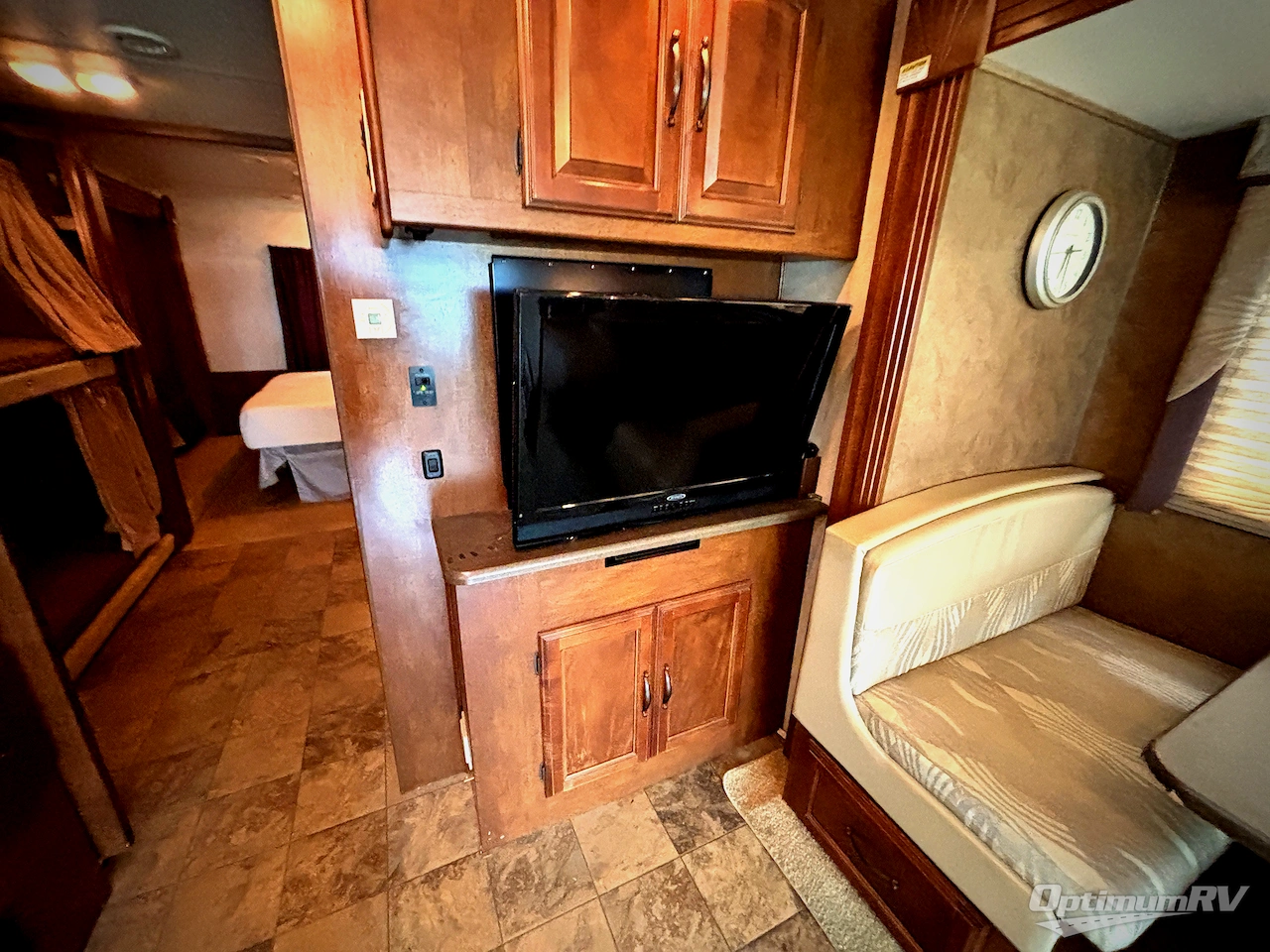 2012 Coachmen Mirada 34BH Photo 14