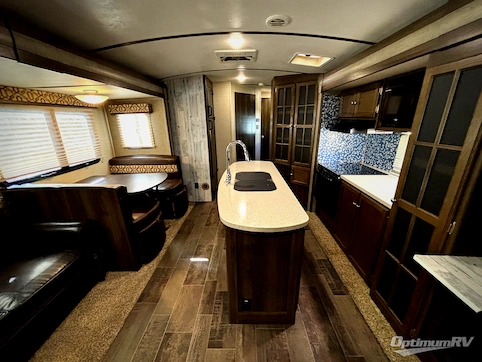 2017 Keystone Premier Ultra Lite 30RIPR RV Photo 2