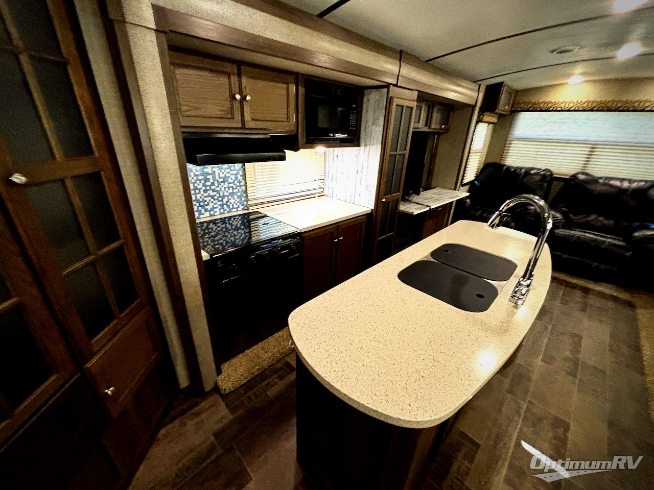 2017 Keystone Premier Ultra Lite 30RIPR Photo 12
