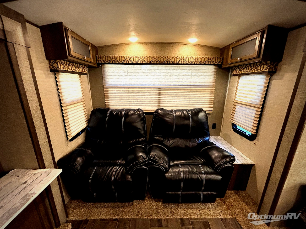 2017 Keystone Premier Ultra Lite 30RIPR Photo 16