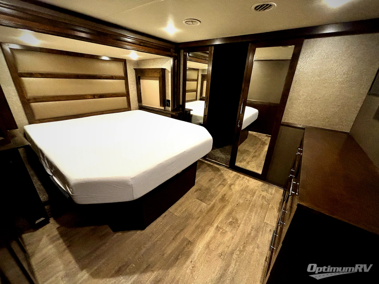 2018 VanLeigh Vilano 365RL Photo 8