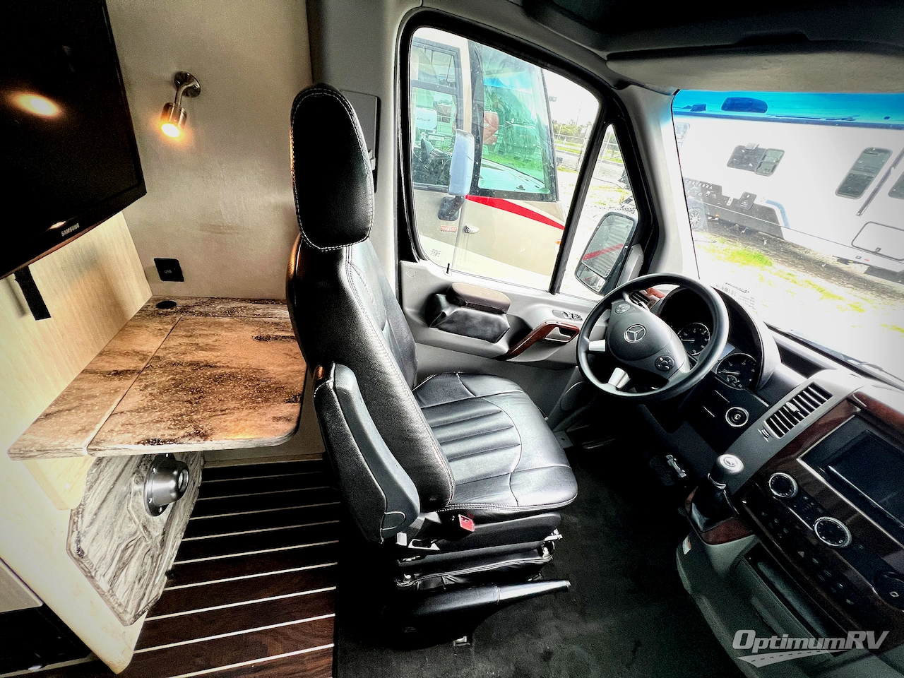 2016 Airstream Interstate Grand Tour EXT Grand Tour EXT Photo 7