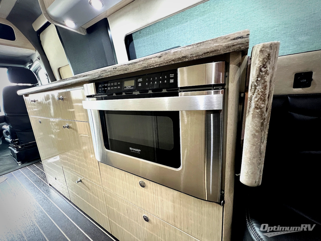 2016 Airstream Interstate Grand Tour EXT Grand Tour EXT Photo 15