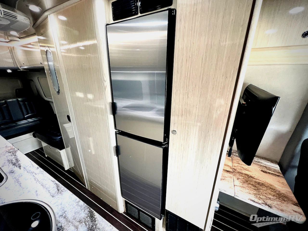 2016 Airstream Interstate Grand Tour EXT Grand Tour EXT Photo 14