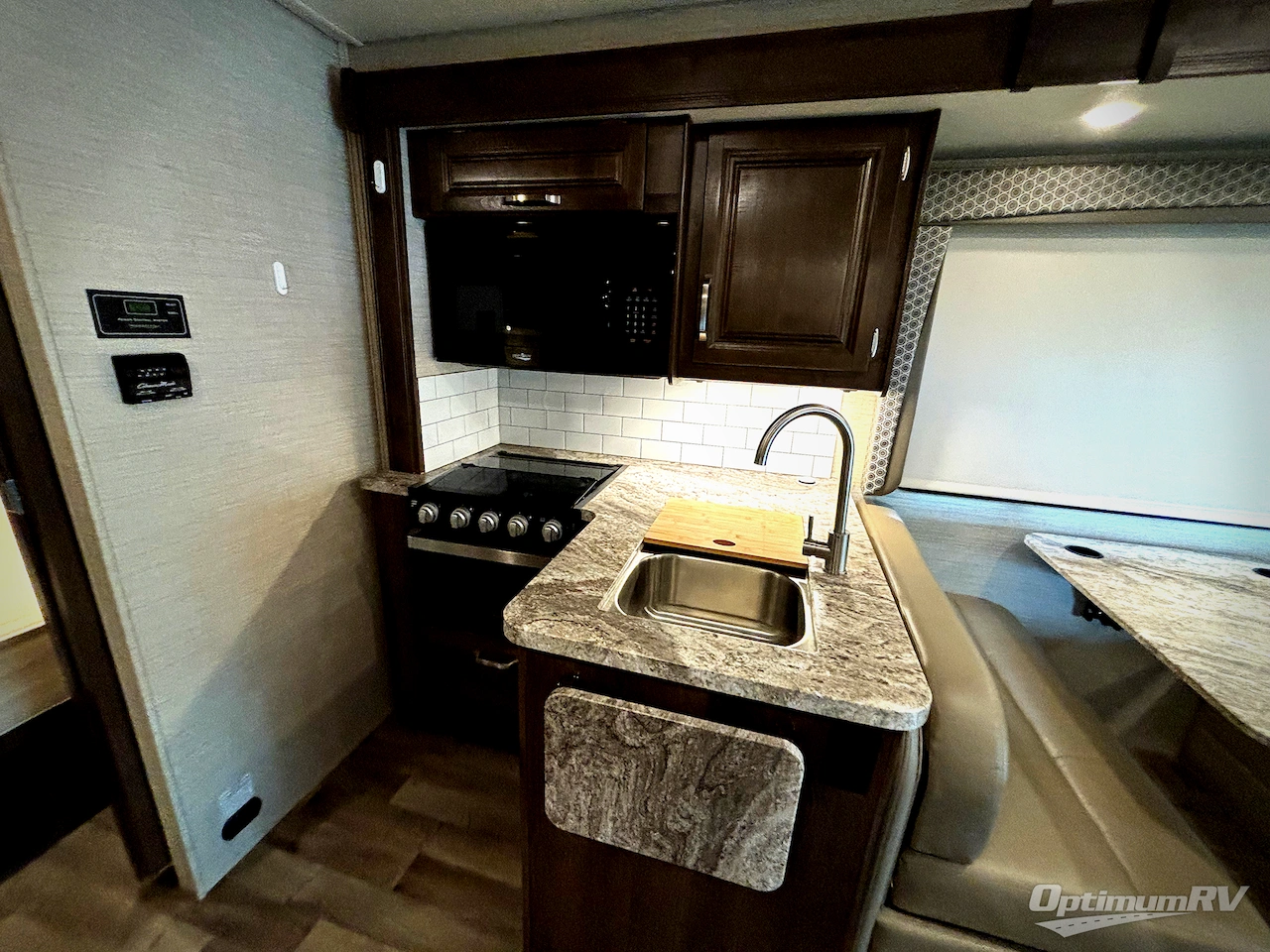 2020 Jayco Greyhawk 27U Photo 15