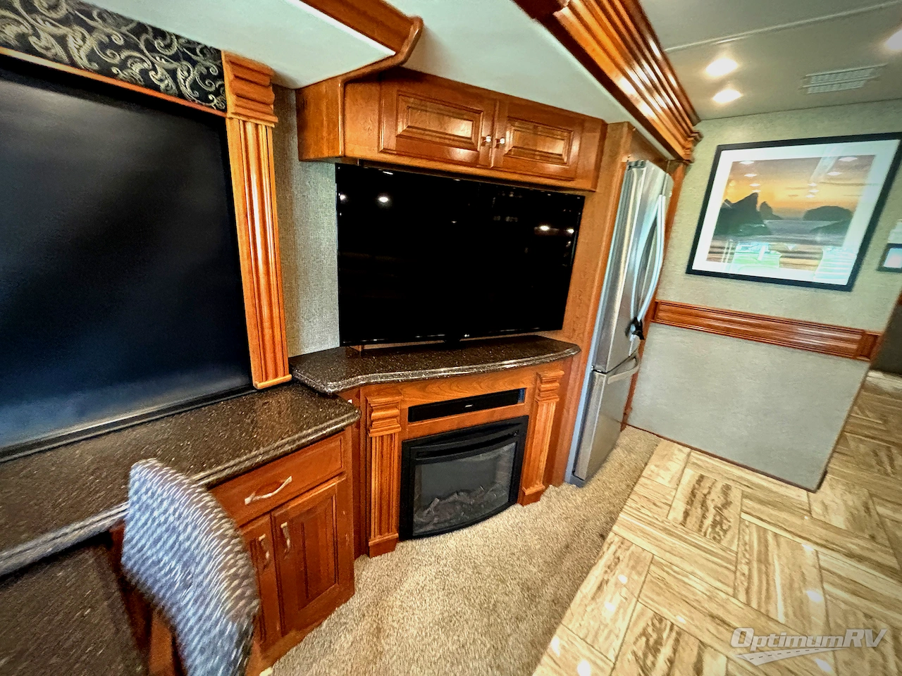 2018 Fleetwood Discovery LXE 40D Photo 12