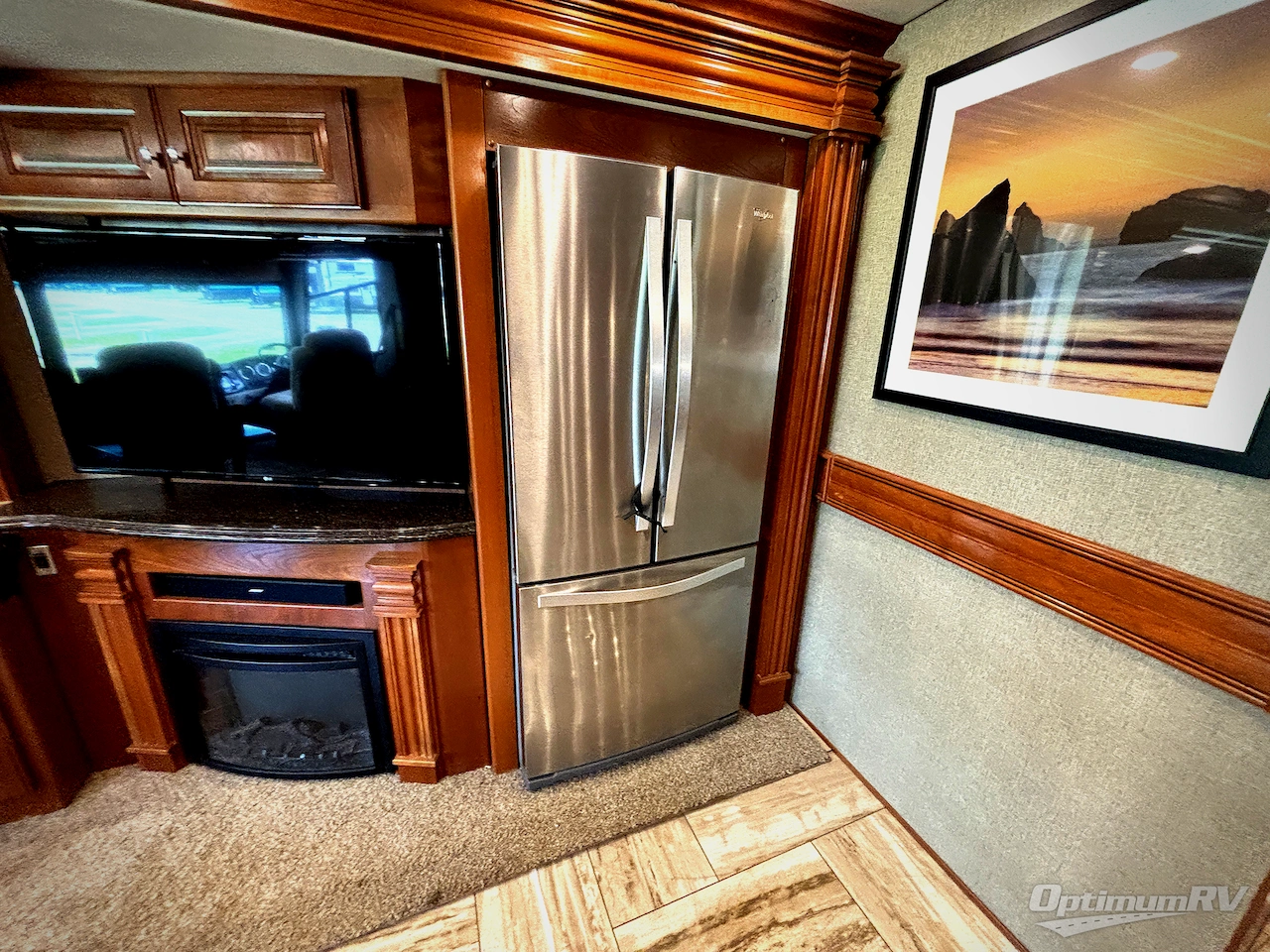 2018 Fleetwood Discovery LXE 40D Photo 13