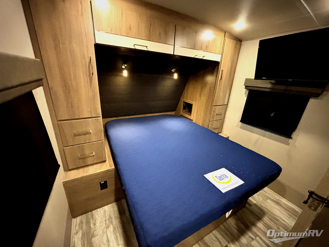 2022 Grand Design Imagine 2400BH Photo 7