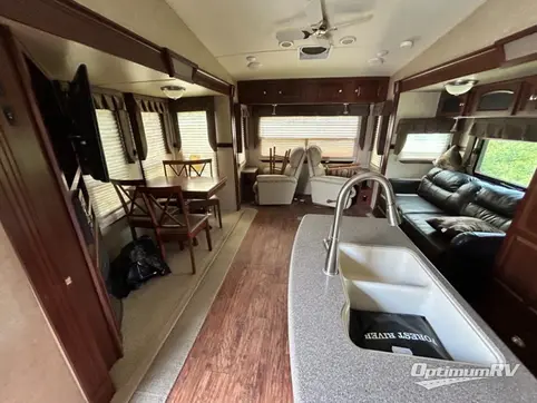 2016 Forest River Rockwood Signature Ultra Lite 8289WS RV Photo 2