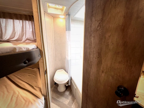 2020 Forest River Wildwood X-Lite 19DBXL RV Photo 4
