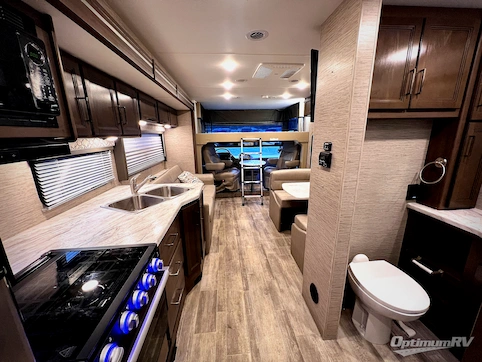 2022 Thor Freedom Traveler 29A RV Photo 2