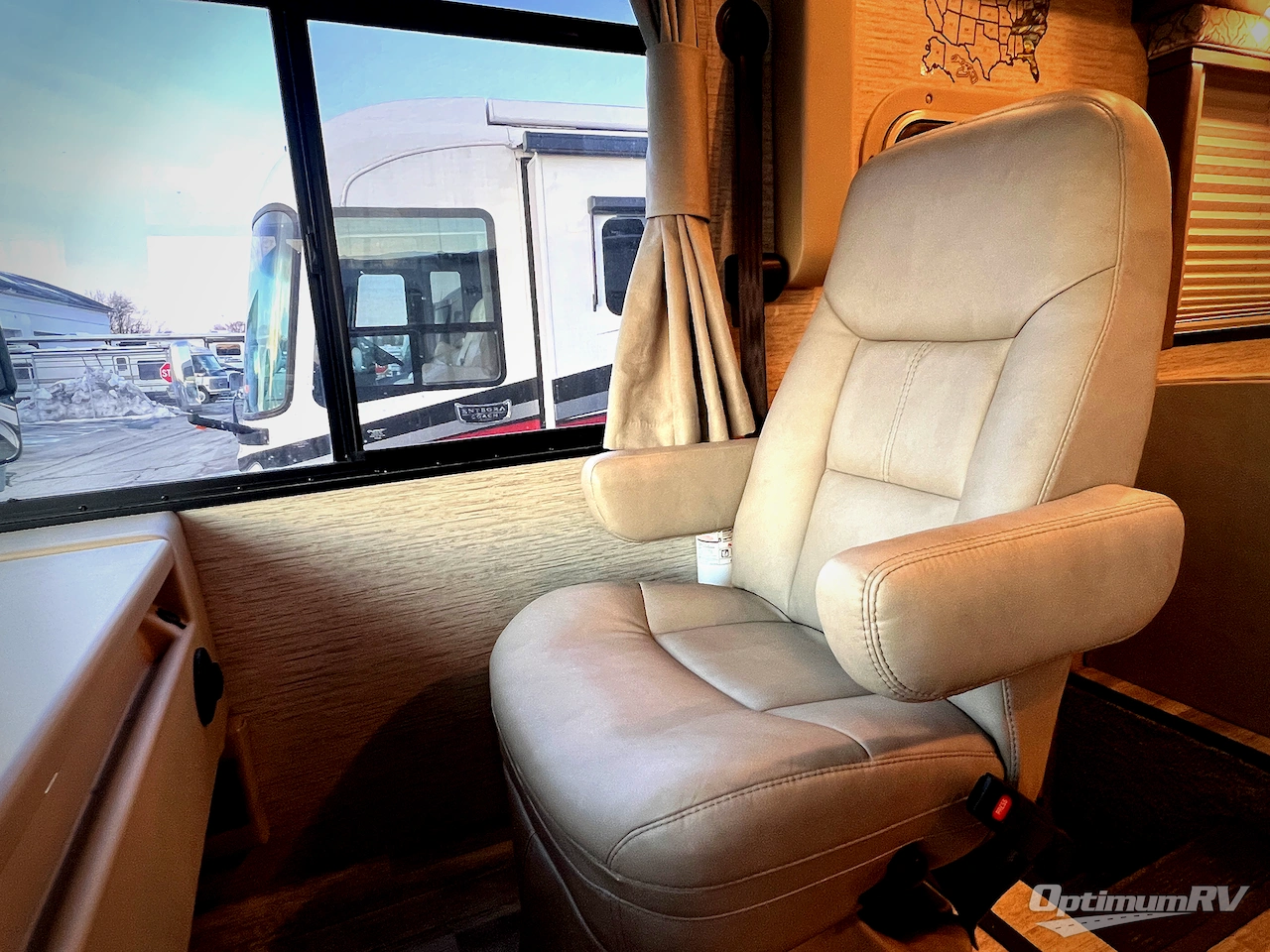 2022 Thor Freedom Traveler 29A Photo 4