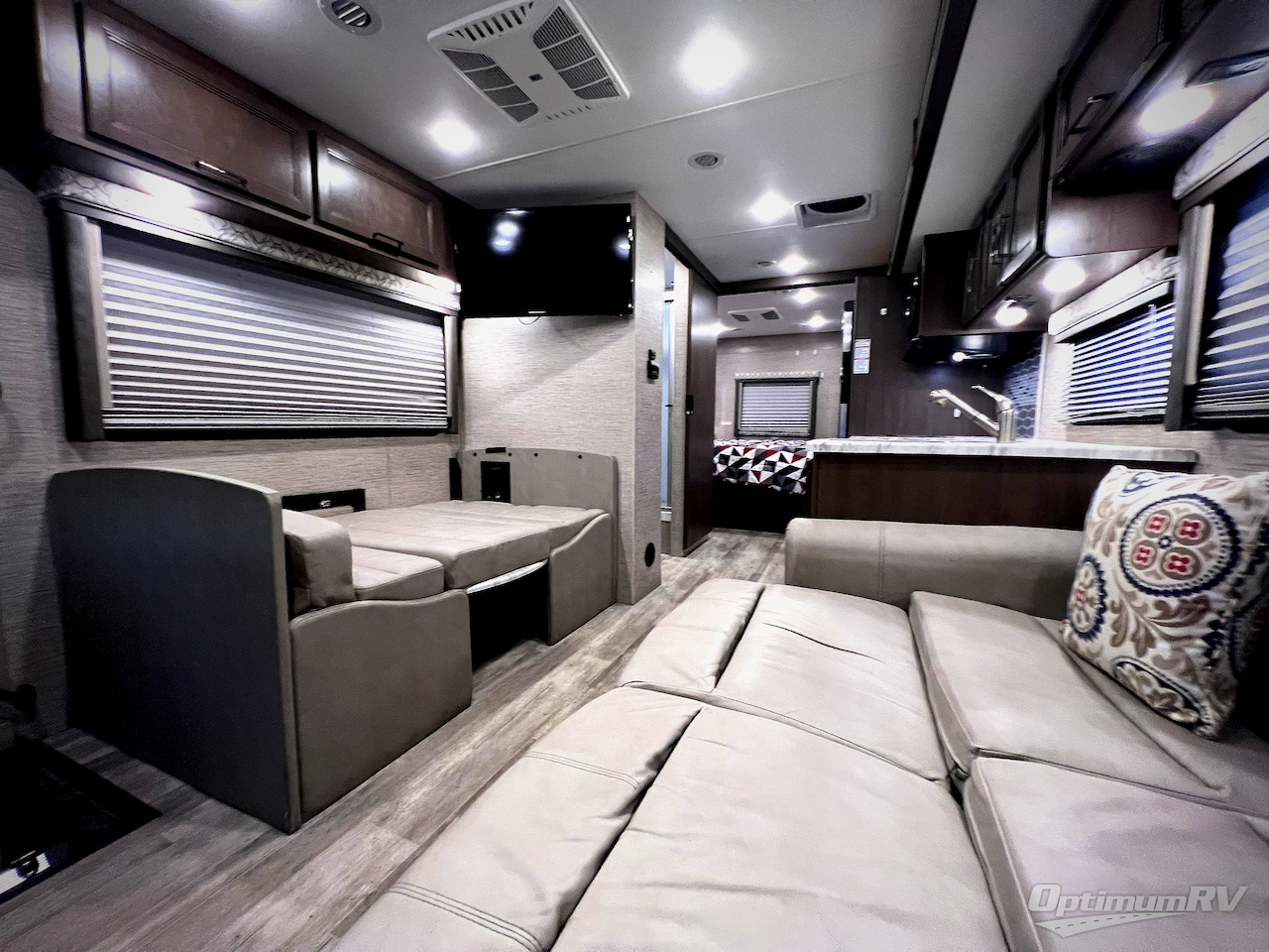 2022 Thor Freedom Traveler 29A Photo 14