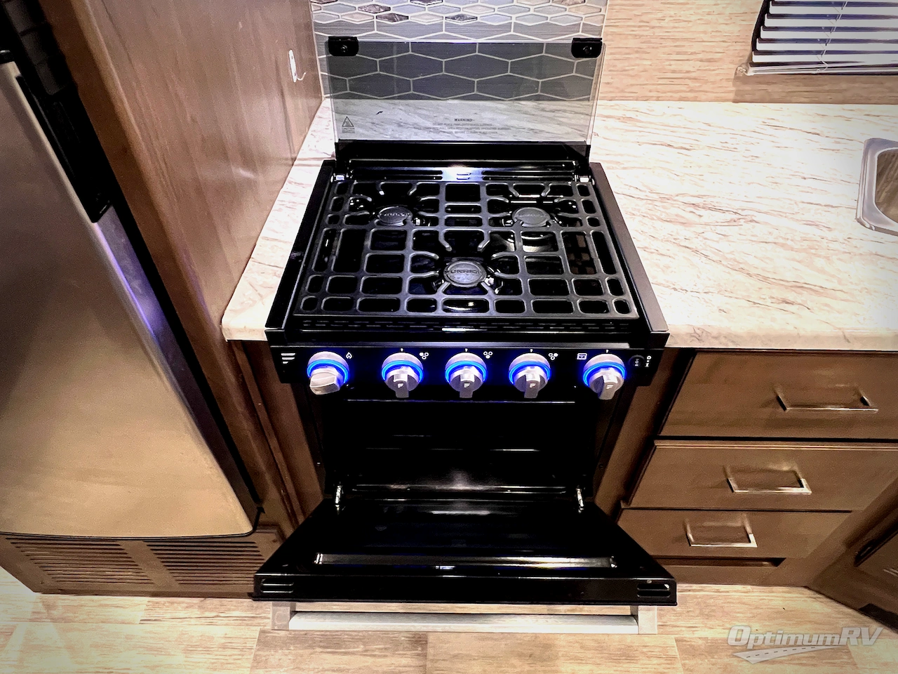 2022 Thor Freedom Traveler 29A Photo 17