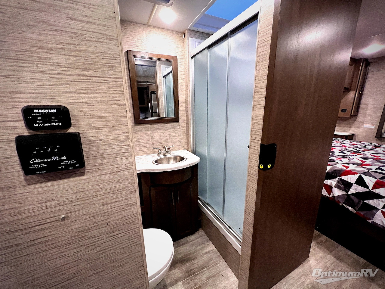 2022 Thor Freedom Traveler 29A Photo 19