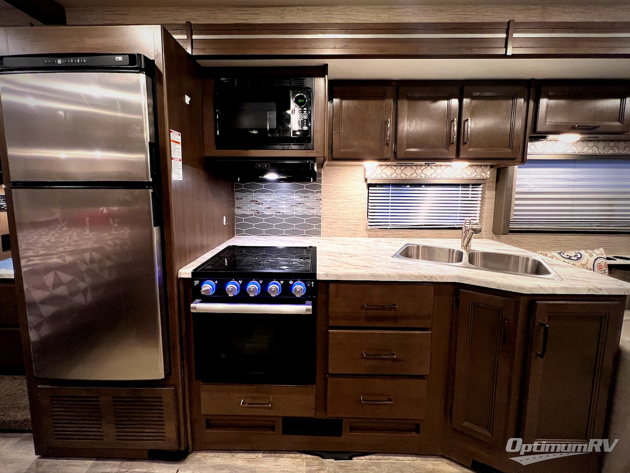 2022 Thor Freedom Traveler 29A Photo 34