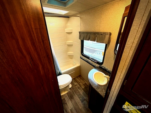 2017 Heartland Mallard 245 RV Photo 3