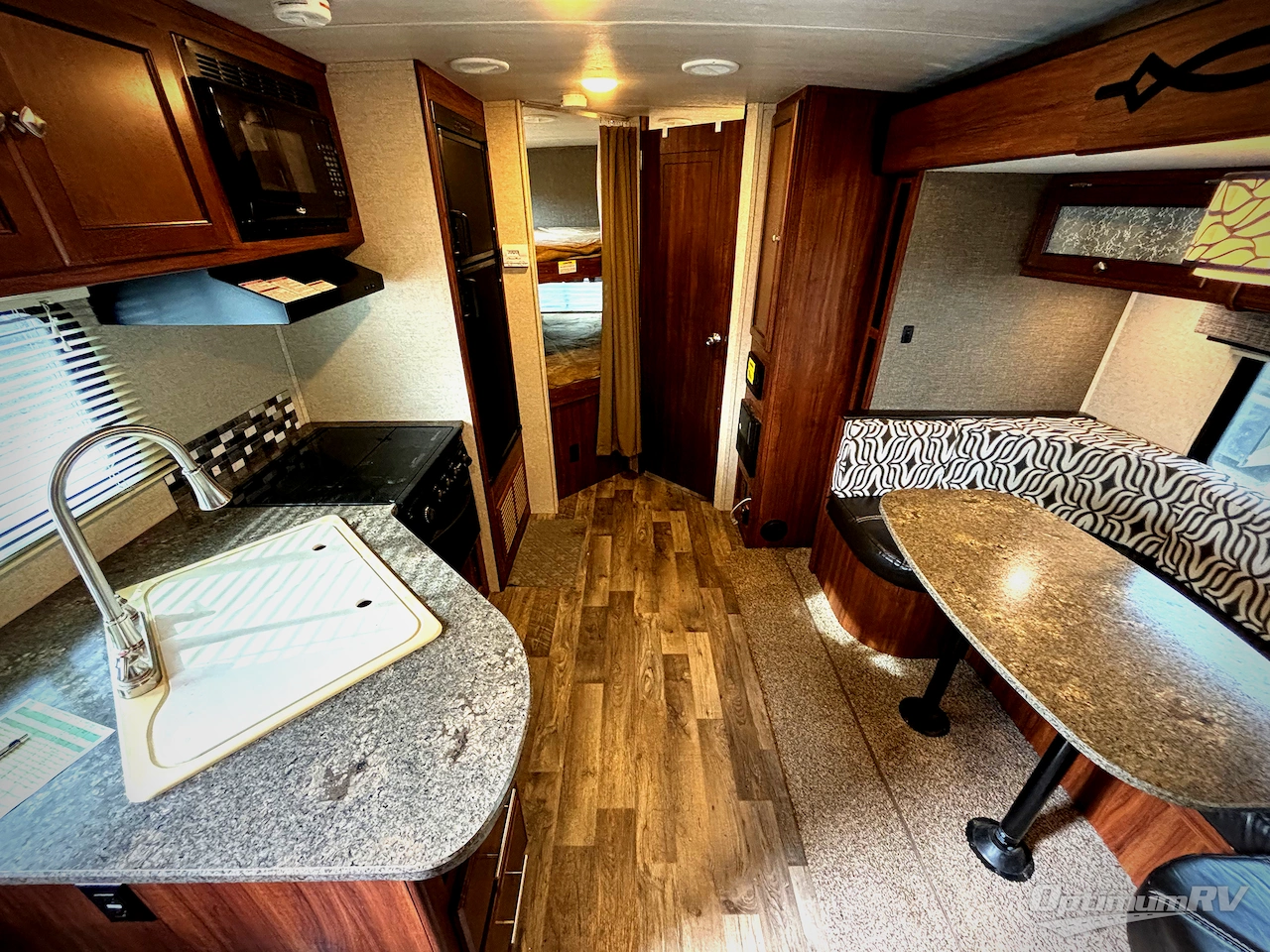 2017 Heartland Mallard 245 Photo 4