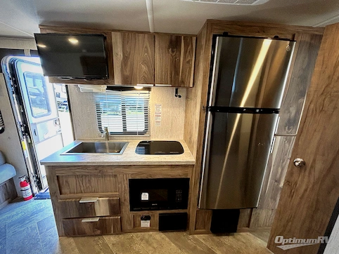 2022 Palomino Real-Lite Mini RL-189 RV Photo 2