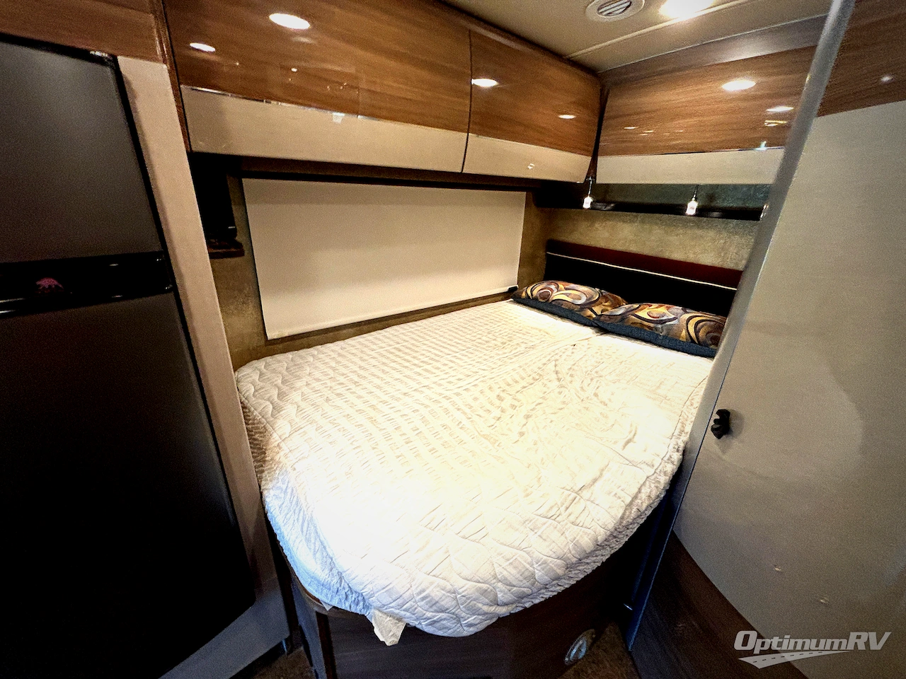 2017 Winnebago View 24J Photo 14