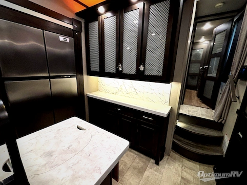 2021 Grand Design MOMENTUM 397TH RV Photo 3