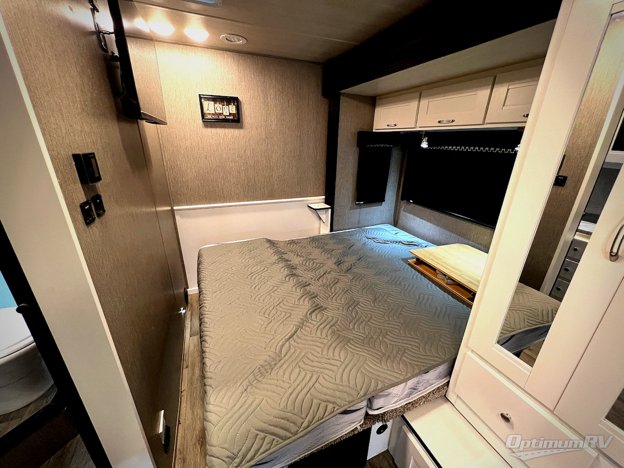 2024 NeXus Viper 25V Photo 18