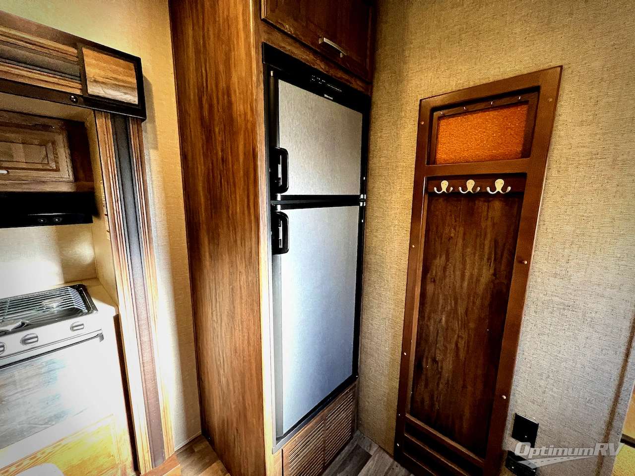 2017 Keystone Cougar X-Lite 29RES Photo 15