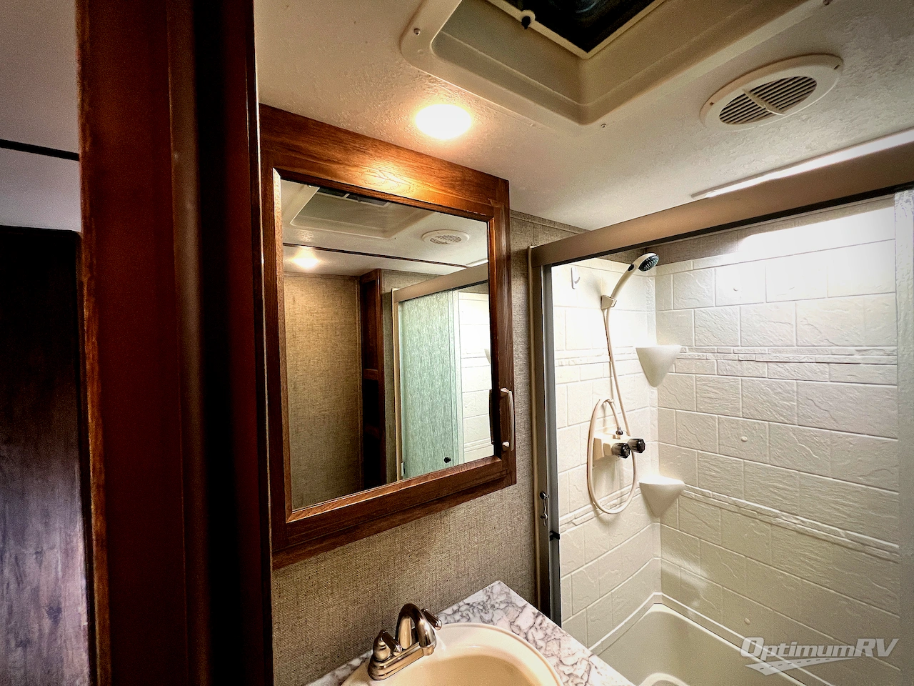 2017 Keystone Cougar X-Lite 29RES Photo 19