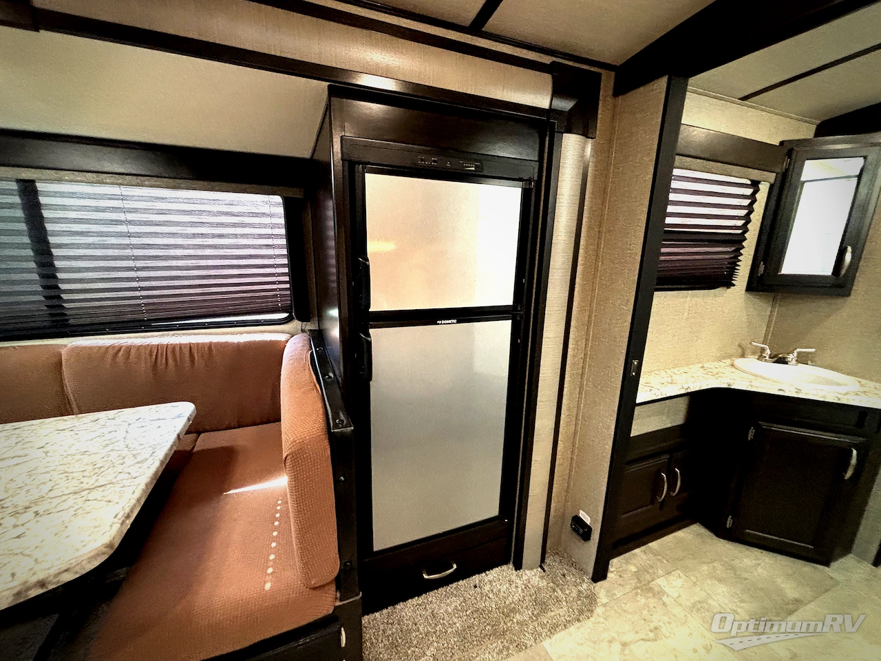 2019 Grand Design Imagine 2500RL Photo 12