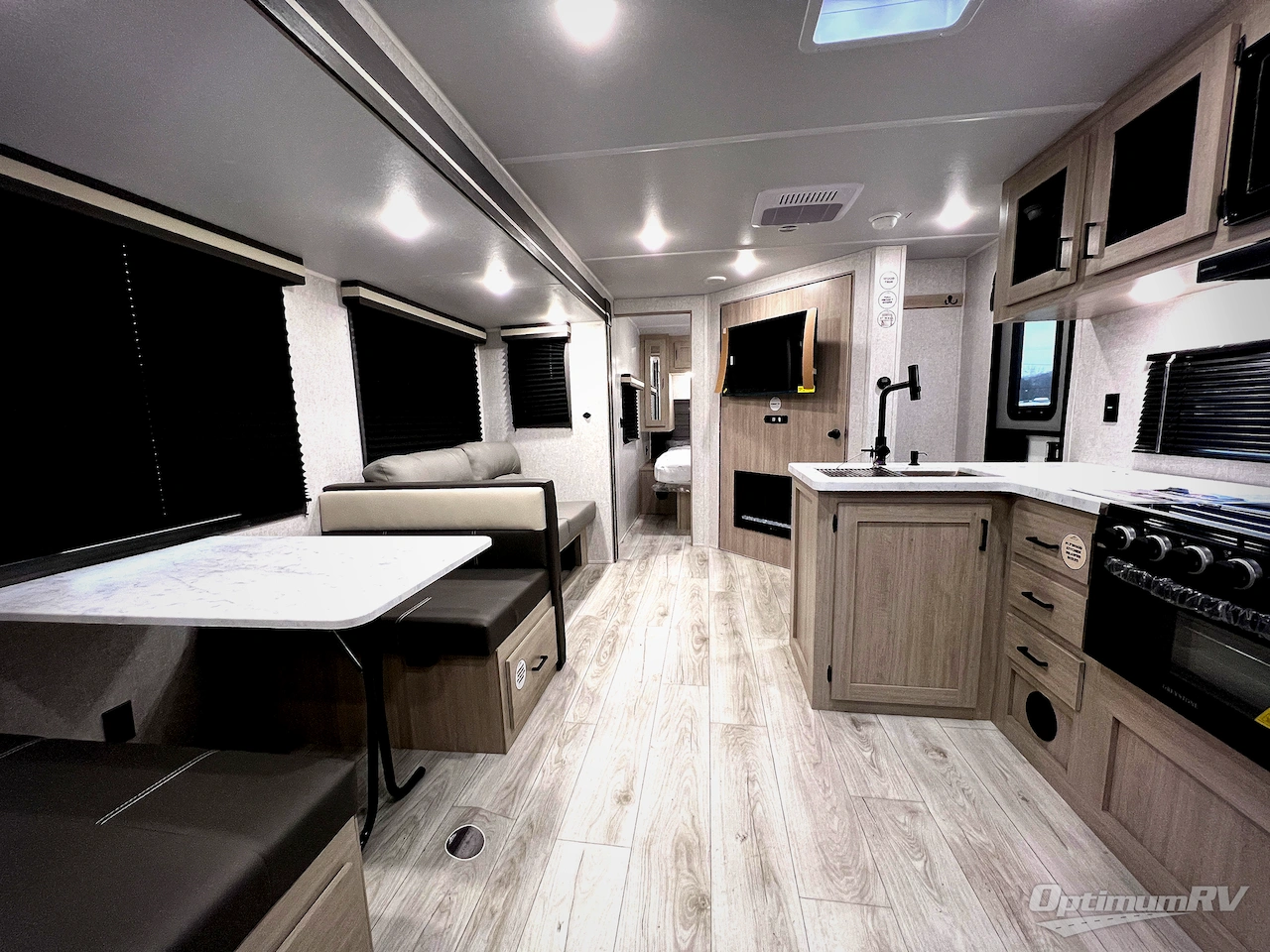 2026 East To West Della Terra 275BH Photo 4