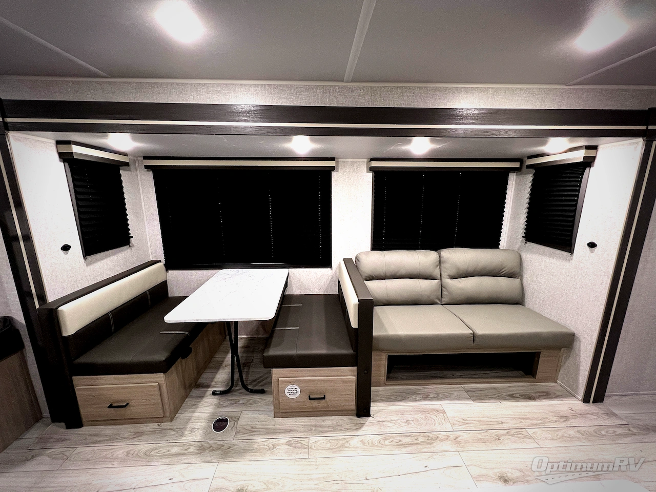 2026 East To West Della Terra 275BH Photo 22