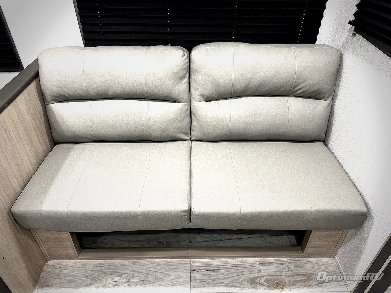 2026 East To West Della Terra 275BH Photo 25