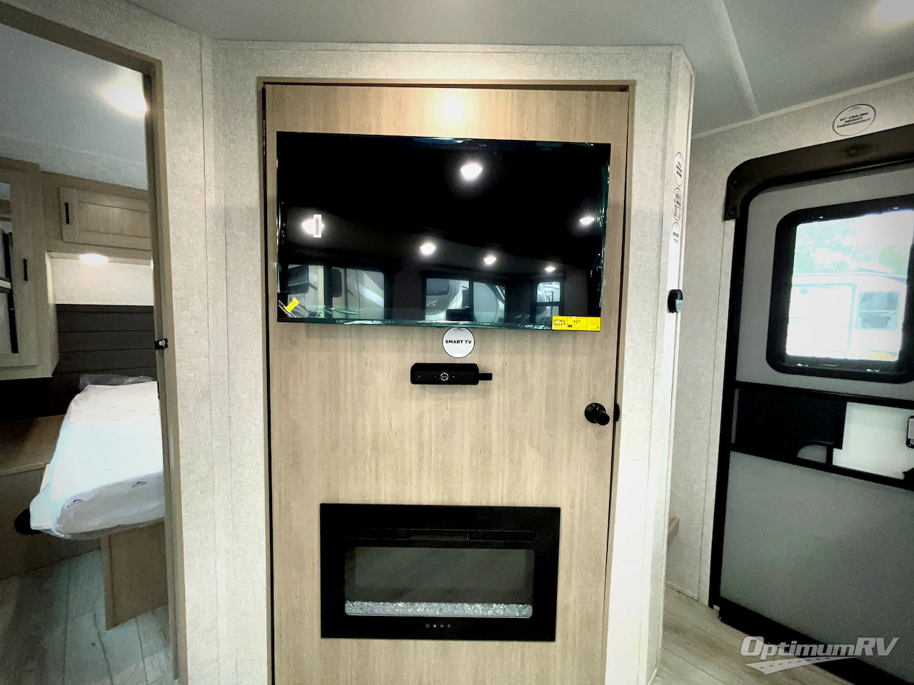 2026 East To West Della Terra 275BH Photo 7