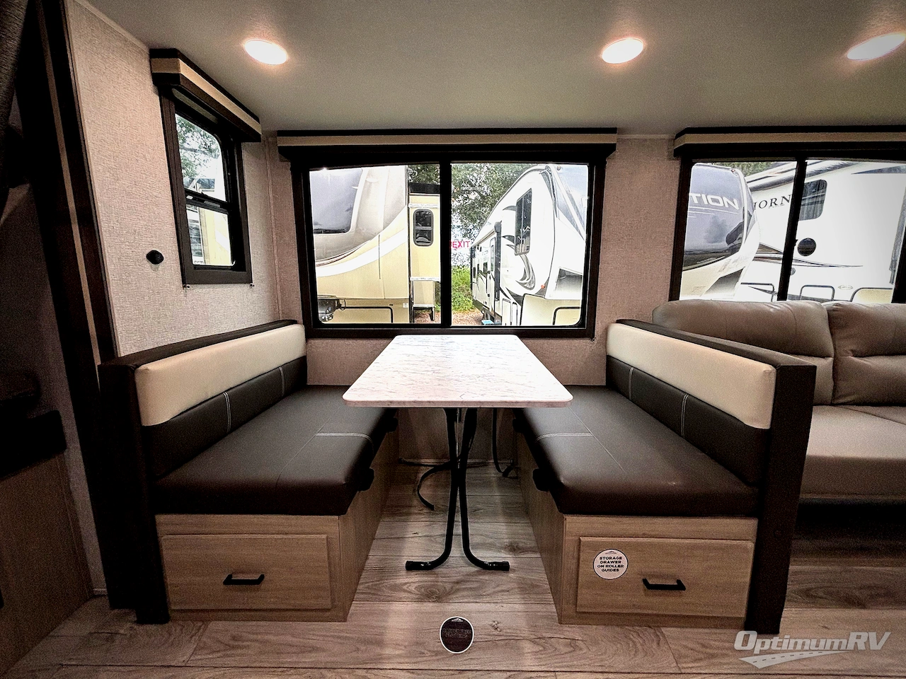 2026 East To West Della Terra 275BH Photo 9