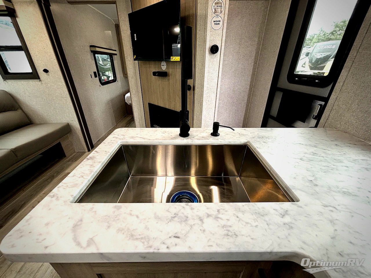 2026 East To West Della Terra 275BH Photo 15