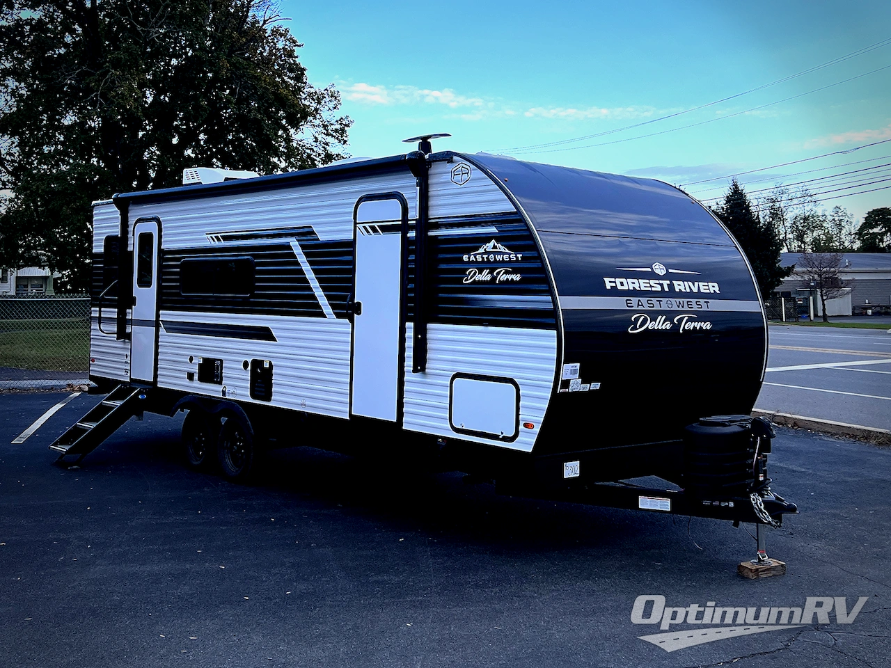 2026 East To West Della Terra 251RD Photo 1