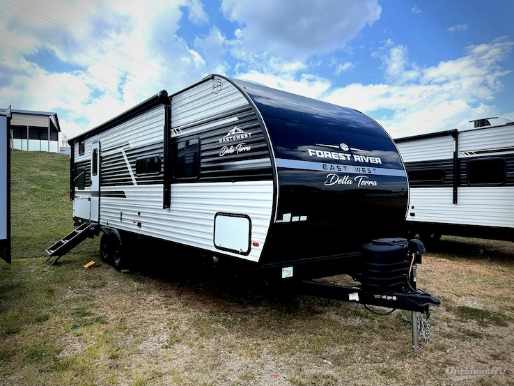 2026 East To West Della Terra 262BH RV Photo 1