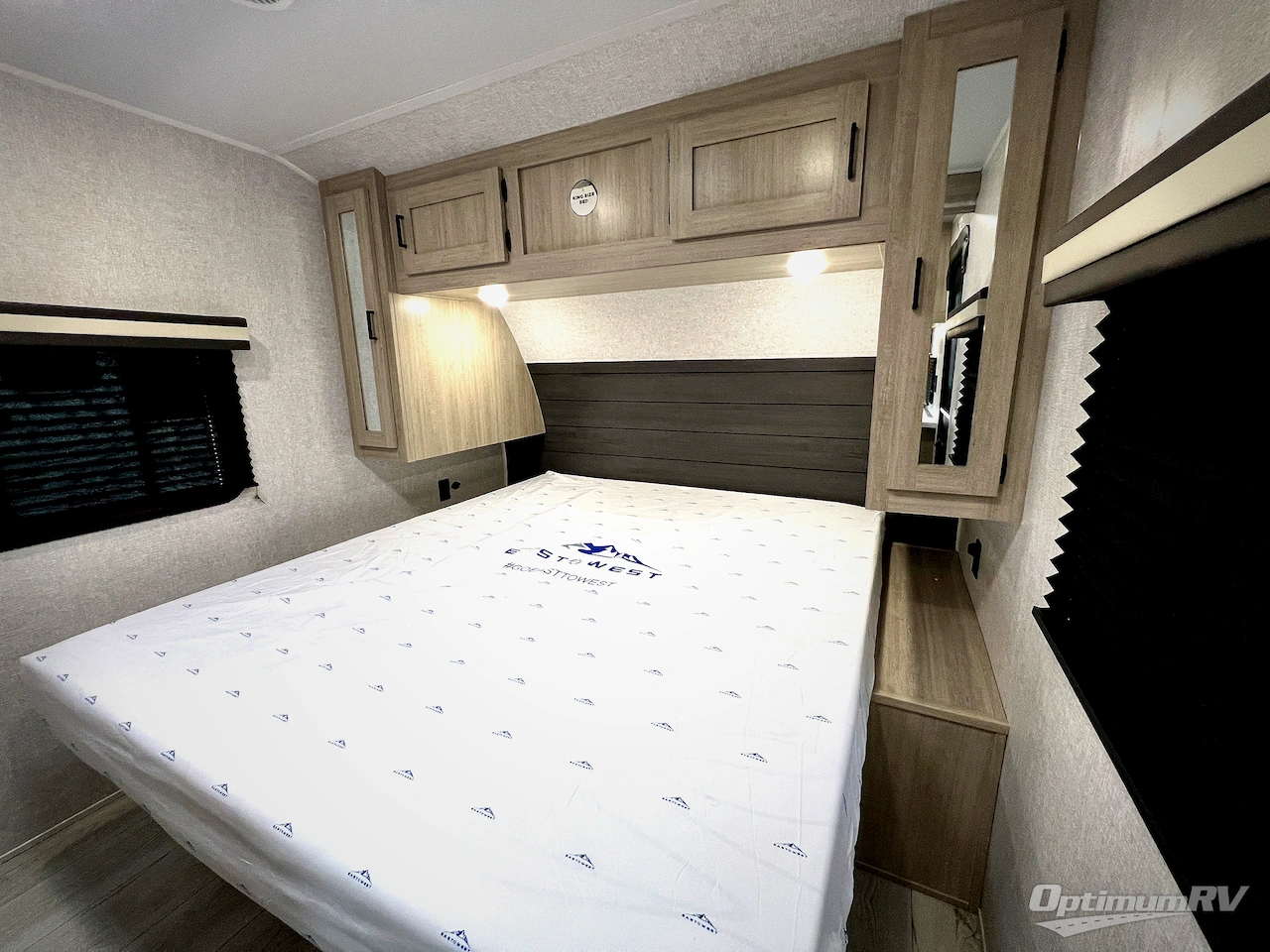 2026 East To West Della Terra 241BH Photo 22