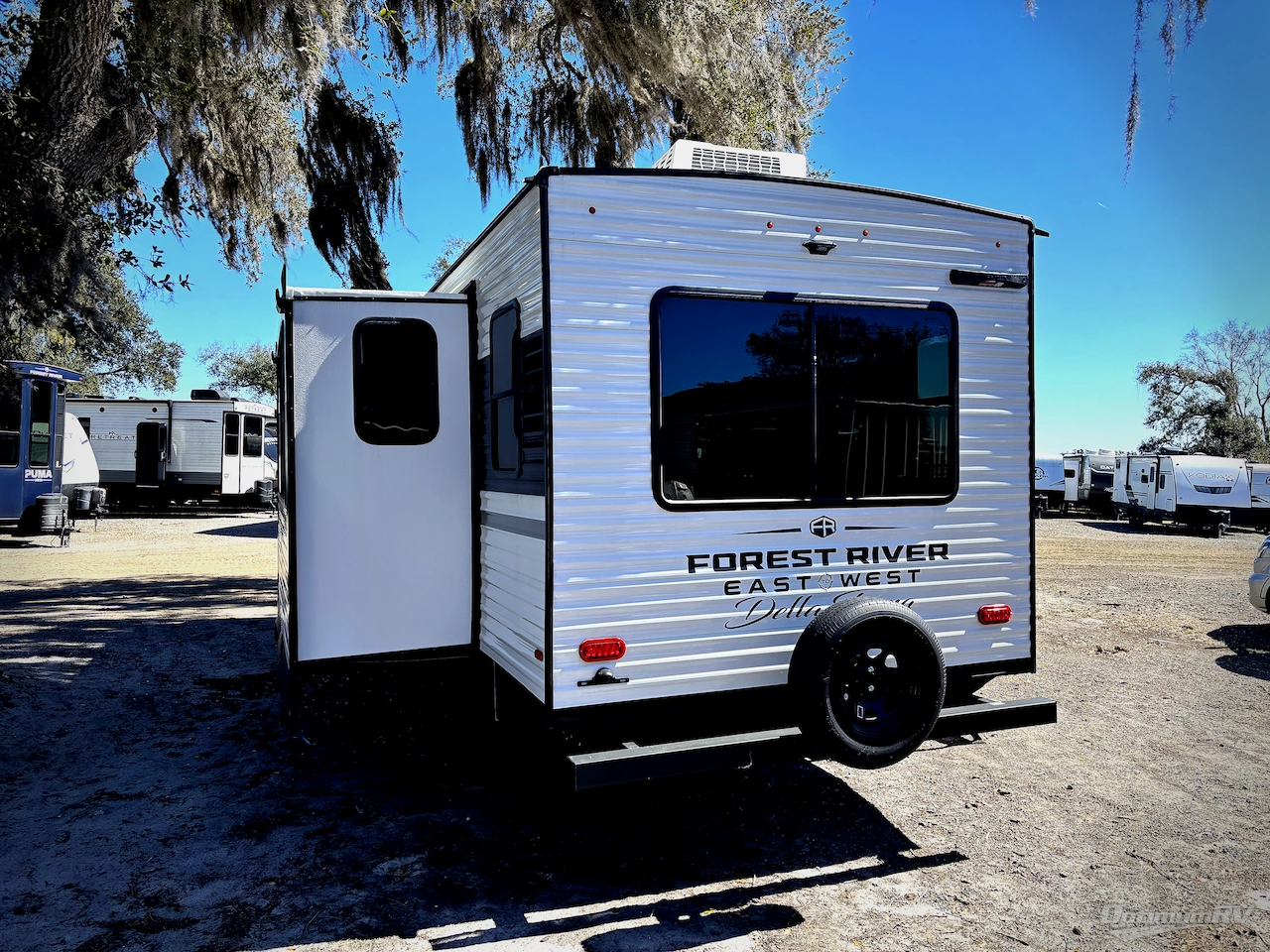 2026 East To West Della Terra 251RD Photo 3