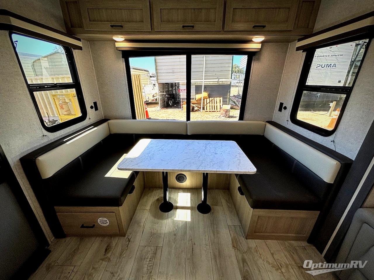 2026 East To West Della Terra 251RD Photo 6