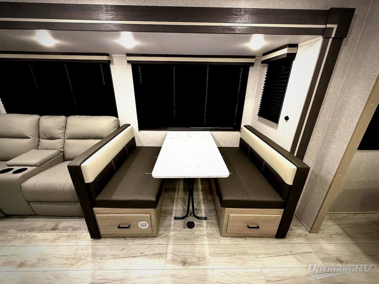 2026 East To West Della Terra 261RB Photo 12