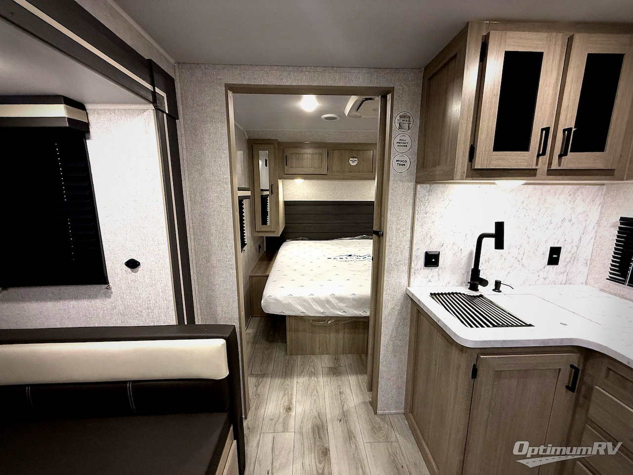 2026 East To West Della Terra 261RB Photo 17