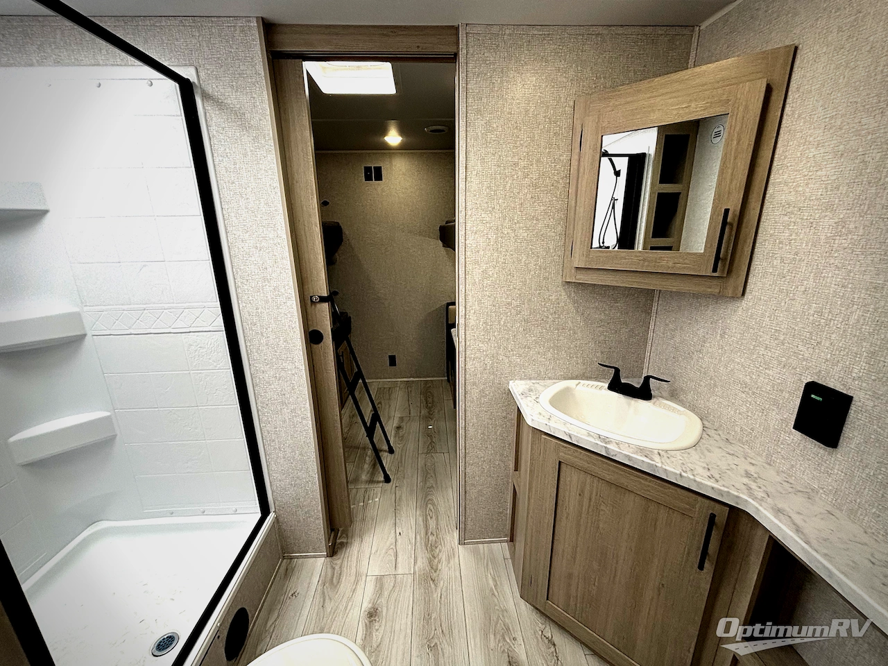 2026 East To West Della Terra 250QB Photo 10